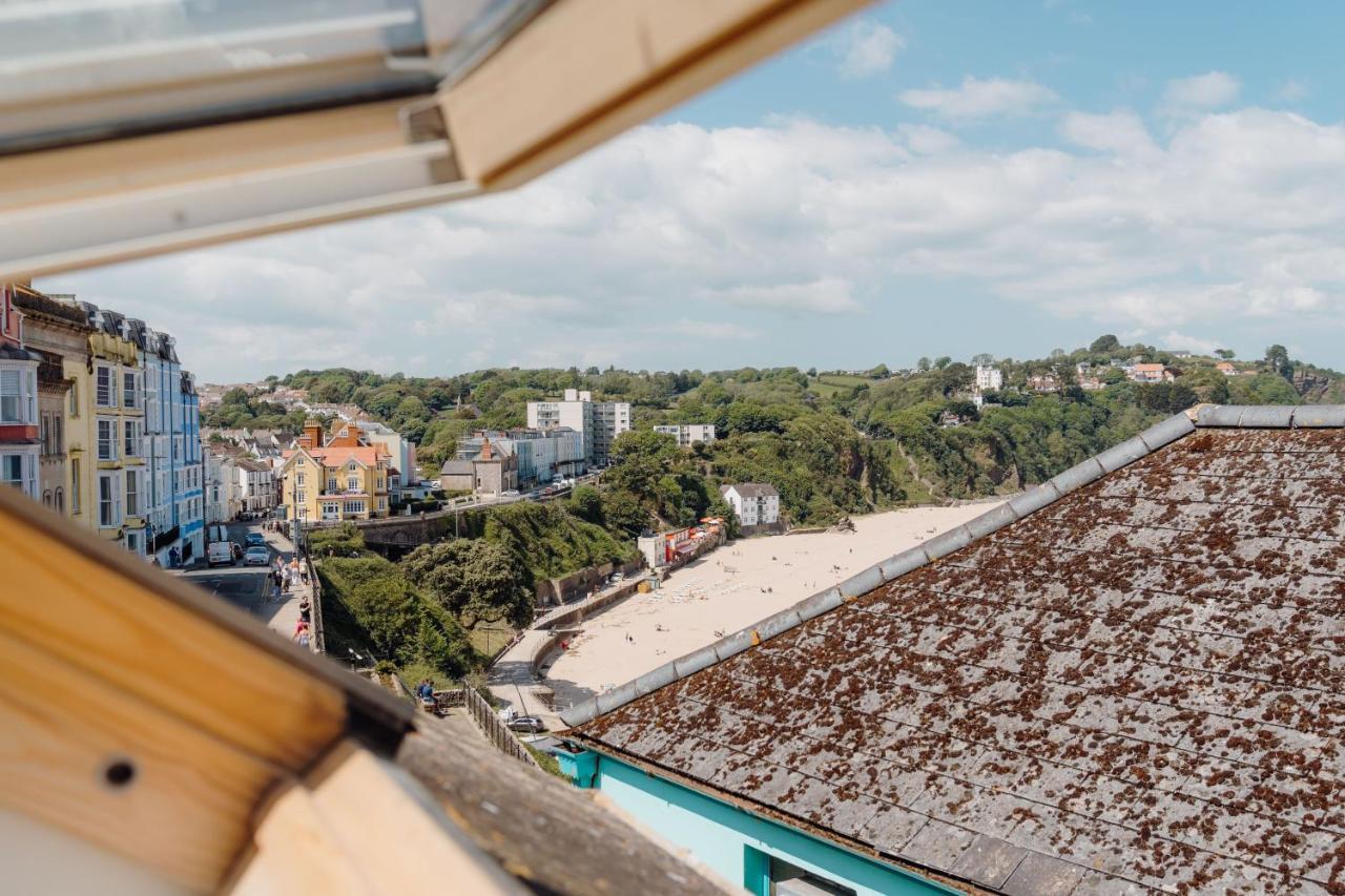 Luxury Sea-view In - Floral Corner Holiday home Tenby