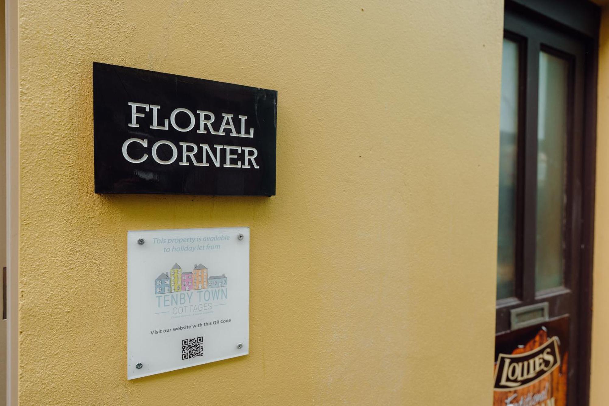 Luxury Sea-view In - Floral Corner