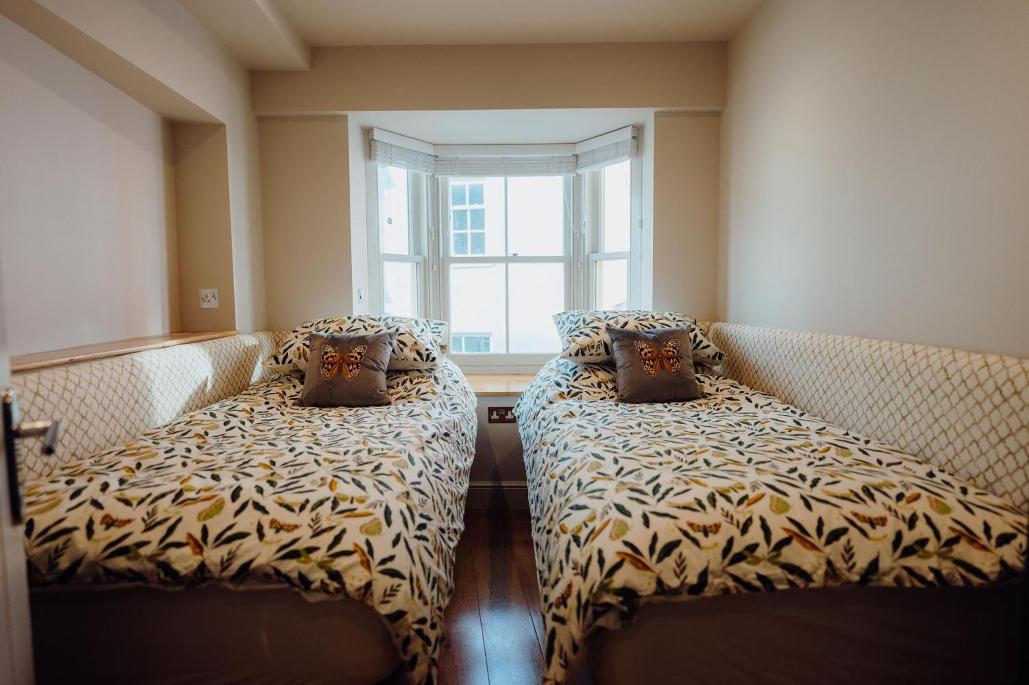 Luxury Sea-view In - Floral Corner Holiday home *